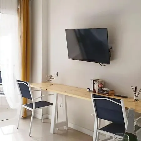 Modern In Playa Del Ingles * Maspalomas (Gran Canaria)